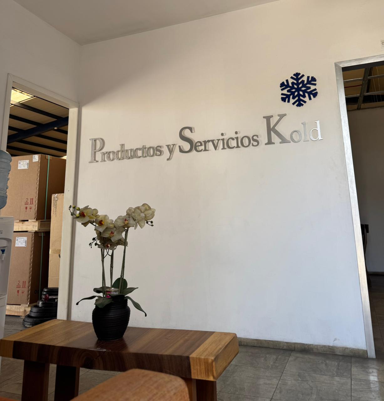 Nuestro equipo de trabajo en instalaciones de refrigeración